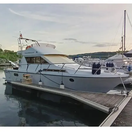 Nuit Insolite Et Cocon Båthotell Valence (Drome)