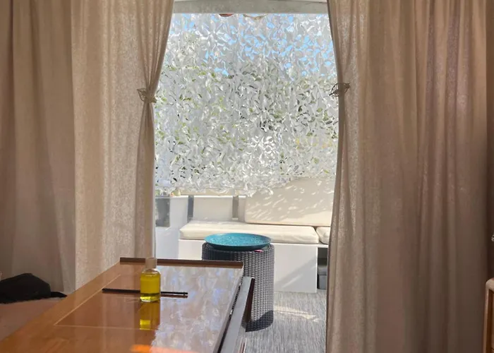 Botel Nuit Insolite Et Cocon *