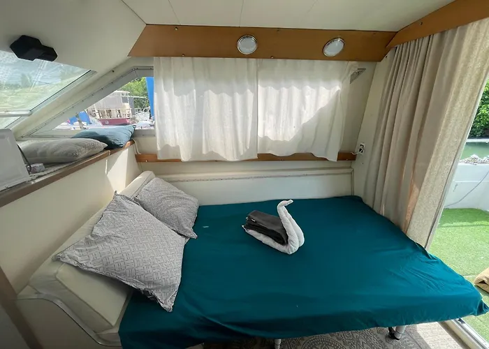 Nuit Insolite Et Cocon Valence (Drome)